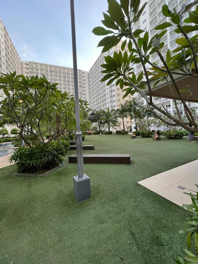 Yam Staycation Shore Residences Manila Eksteriør bilde